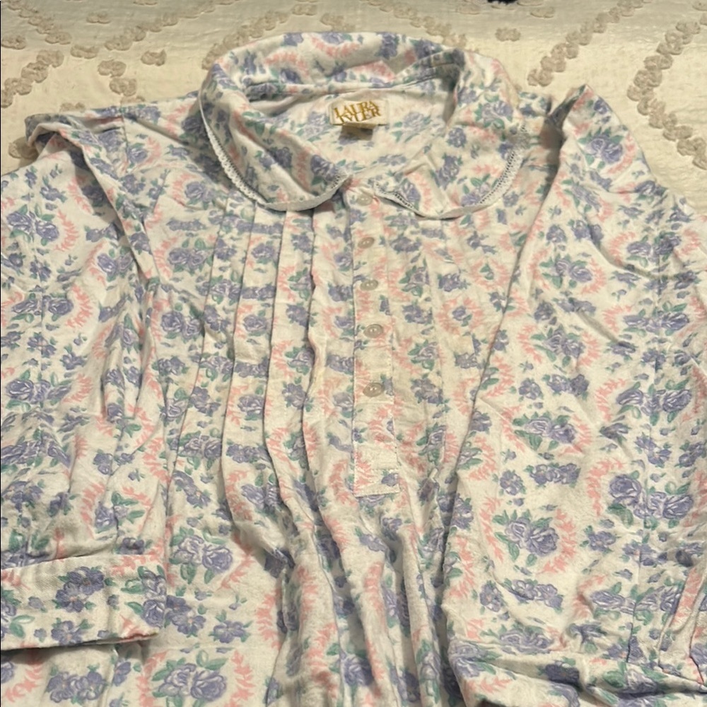 Vintage Laura Tyler Floral Nightgown